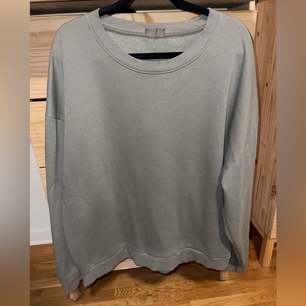 NUUDS Crewneck Sweater